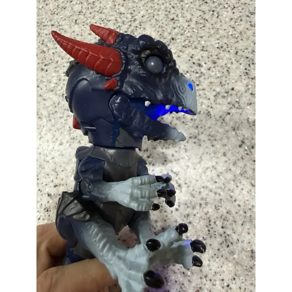 WowWee Fingerlings Untamed Dragon Shockwave Interactive Toy Figure Blue Red Horn
